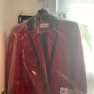 12 petite LeSuit Suit - Red Blazer with black detailing and black pants.